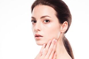 restauración y rejuvenecimiento de la turgencia de la superficie de la piel de la cara